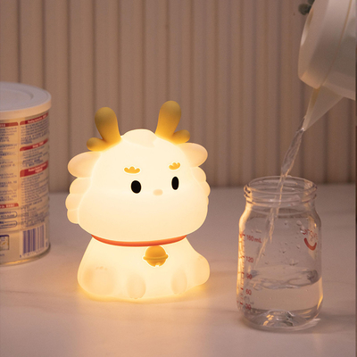 LED USB перезаряжаемая темнота Dragon Touch Мультфильм Милый декор спальни Силиконовый детский салон Столовая лампа Ночное освещение