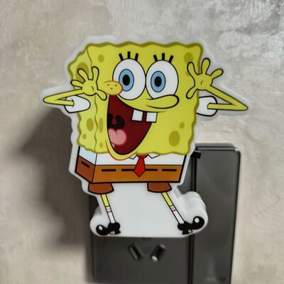 Сетевой ночник с вилкой, напряжение 110-240В, обеспечивающий стабильное и энергоэффективное освещение для различных помещений