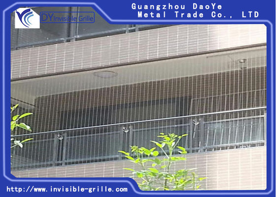 Защитите любимца детей для того чтобы насладиться взглядом гриля балкона долины Seashore города невидимого