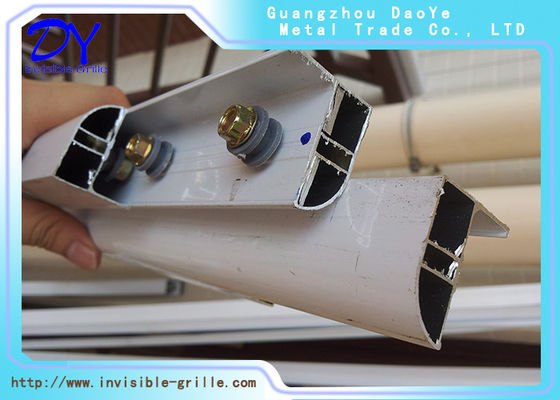 Белый рельсовый путь серого цвета 1.5mm алюминиевый для гриля детей невидимого